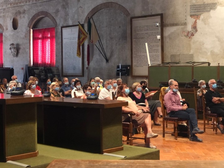 20Insieme_con_attenzione.jpg