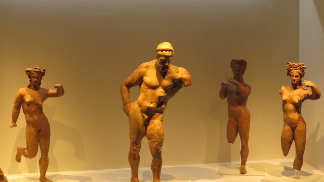 Salonicco Figure e vasi fittili.jpg